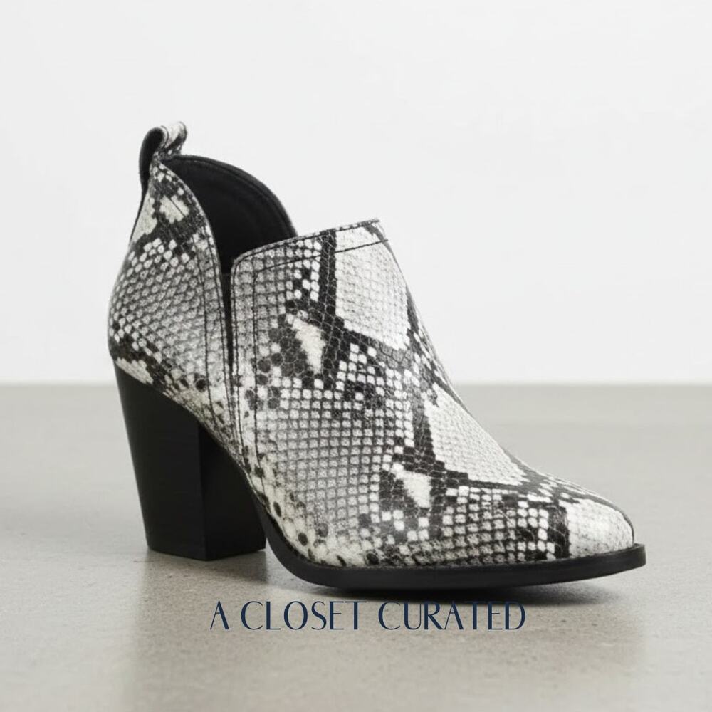 Jeffrey Campbell Rosalee Leather Bootie 7.5 NEW